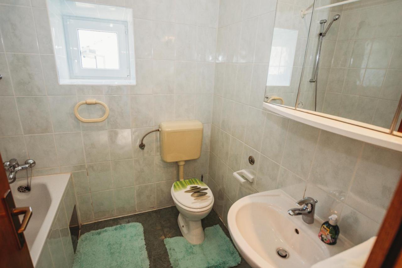 Rooms Emilija Божава Екстер'єр фото